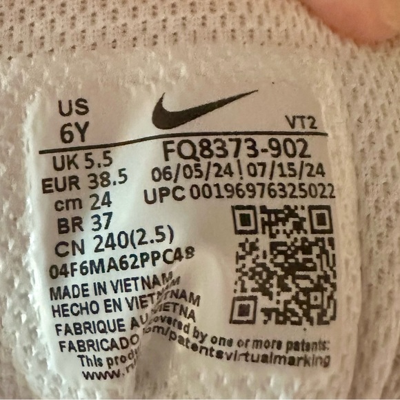 Brand New Youth size 6 Nike Court Borough Recraft Multicolor Low-Top Sneakers - Picture 11 of 11